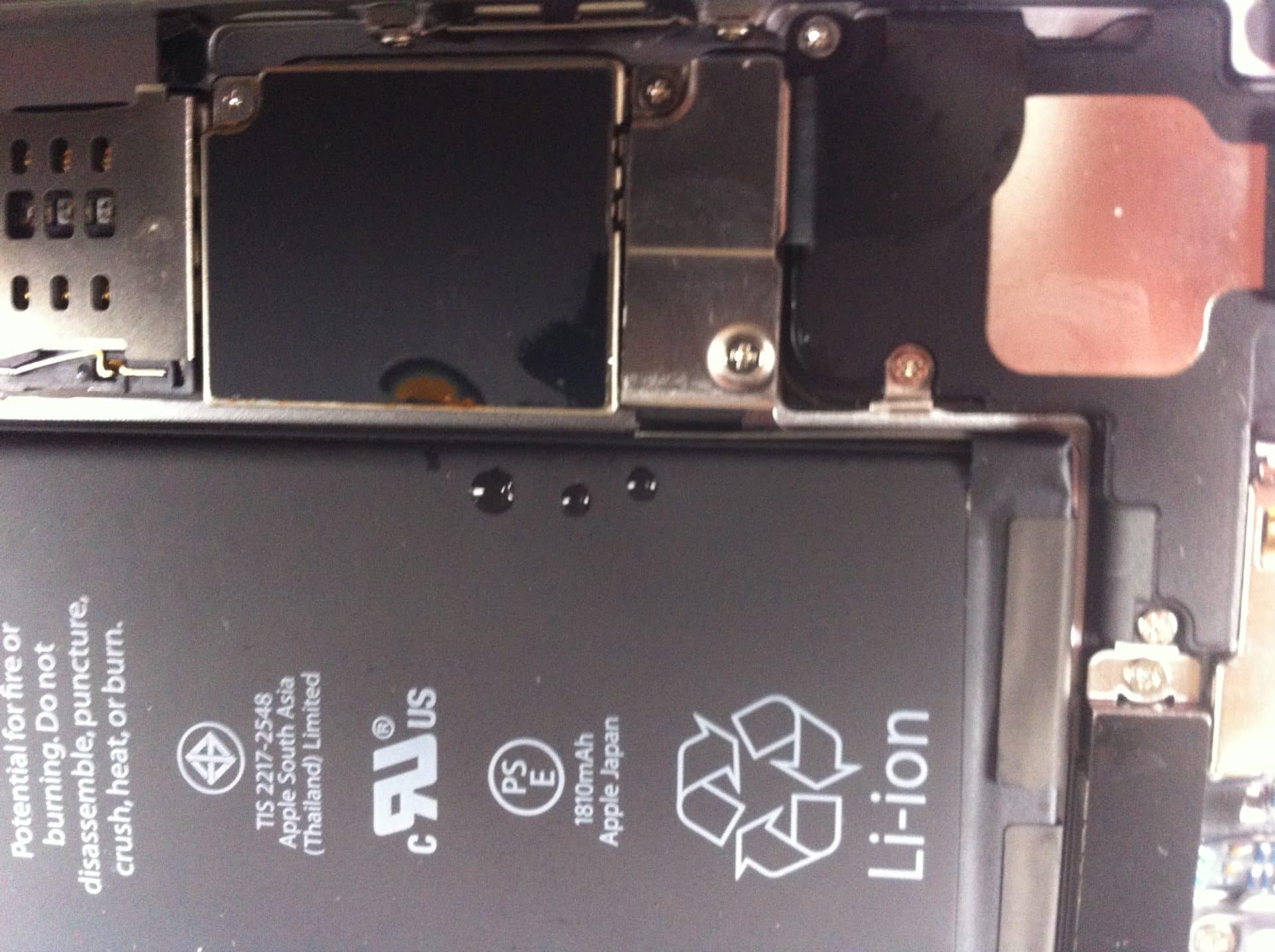 Peut On Mettre Une Carte Sd Dans Un Iphone Comment faire si mon portable est tombé dans l'eau ? - Mon Réparateur